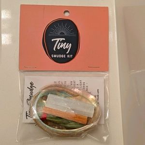 Tiny Smudge Kit with Cleansing Palo Santo